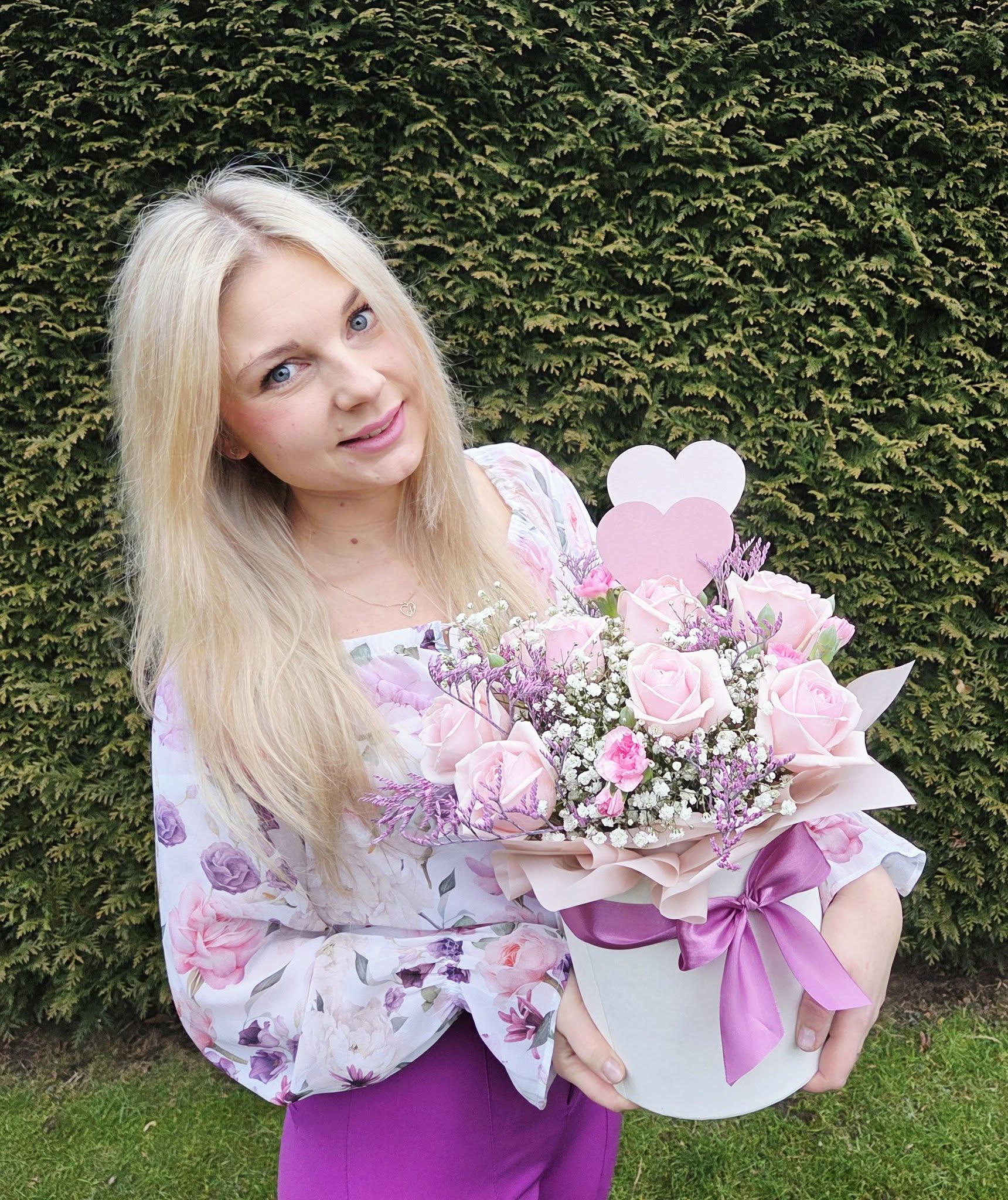 Angelika — FloriBoxy